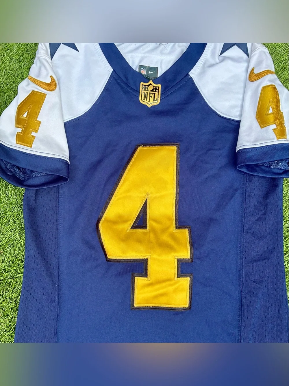 Nike Dak Prescott #4 Dallas Cowboys Jersey Stitched Women’s Small Gold